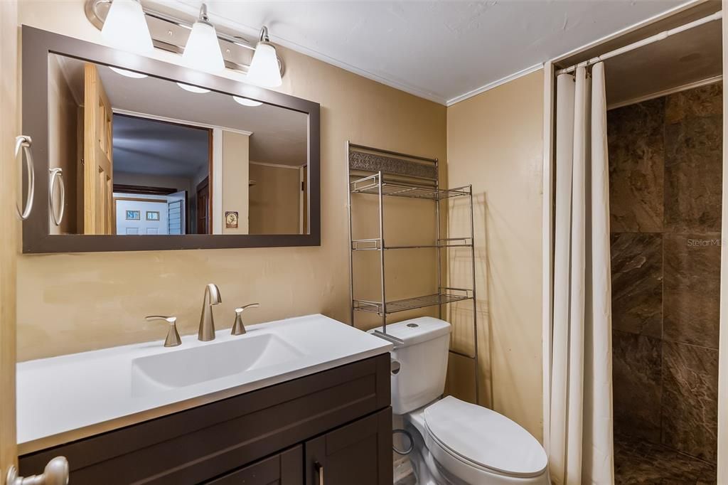 En Venta: $699,000 (6 camas, 4 baños, 3042 Pies cuadrados)