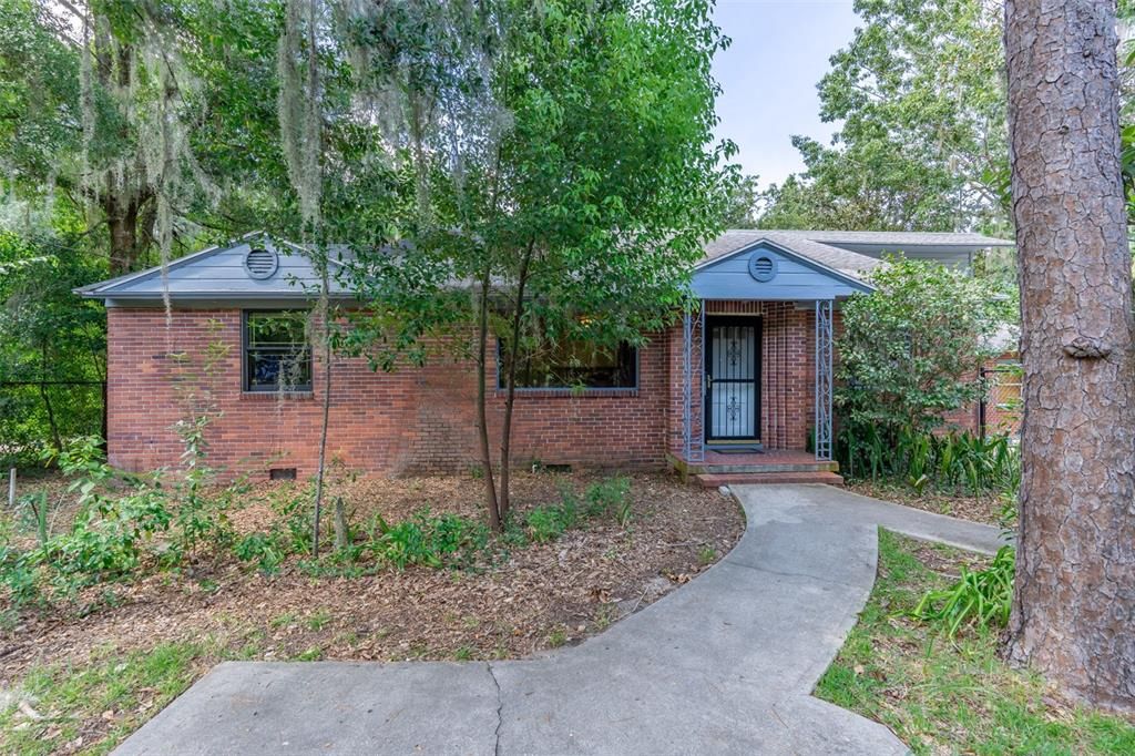 En Venta: $699,000 (6 camas, 4 baños, 3042 Pies cuadrados)