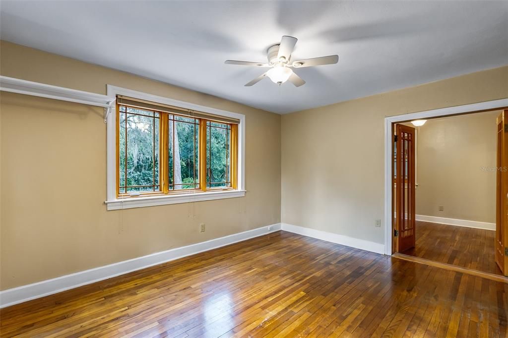 En Venta: $699,000 (6 camas, 4 baños, 3042 Pies cuadrados)