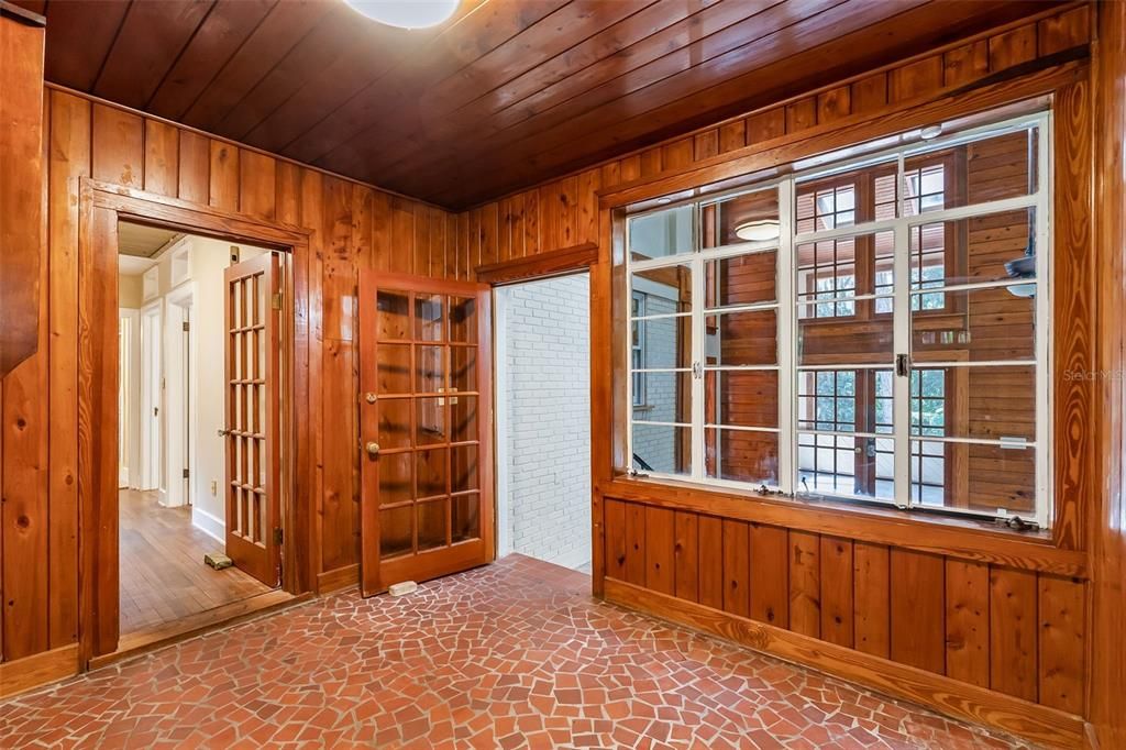 En Venta: $699,000 (6 camas, 4 baños, 3042 Pies cuadrados)