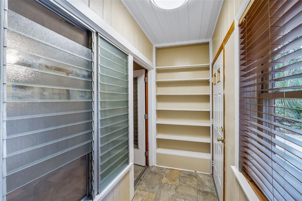 En Venta: $699,000 (6 camas, 4 baños, 3042 Pies cuadrados)