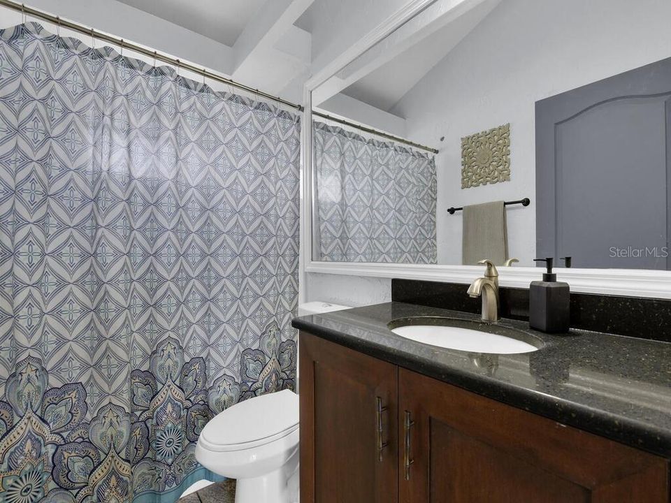 For Sale: $279,900 (3 beds, 2 baths, 1296 Square Feet)