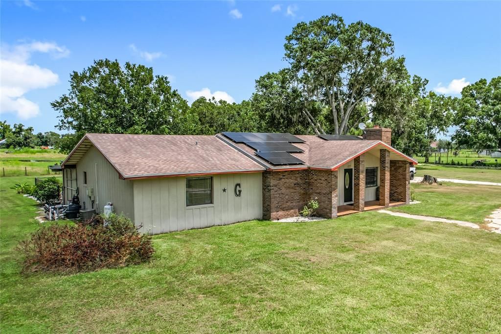 Active With Contract: $575,000 (3 beds, 2 baths, 1818 Square Feet)