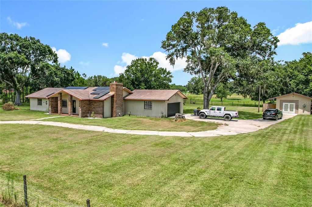 Active With Contract: $575,000 (3 beds, 2 baths, 1818 Square Feet)