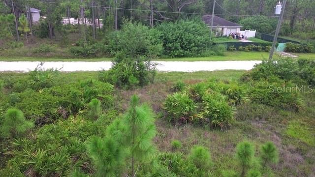 На продажу: $48,500 (0.49 acres)