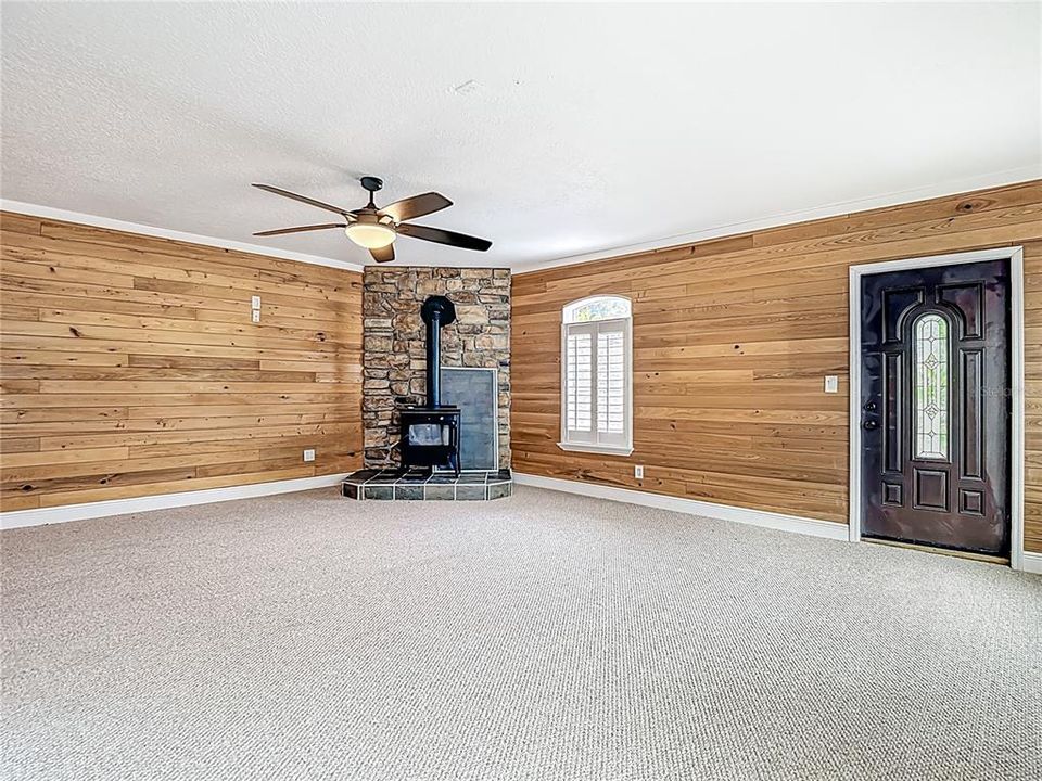 For Sale: $3,775,000 (5 beds, 3 baths, 7800 Square Feet)