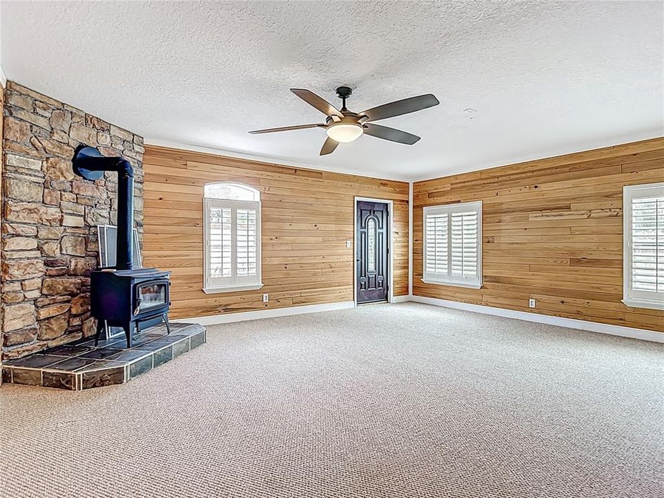 For Sale: $3,775,000 (5 beds, 3 baths, 7800 Square Feet)