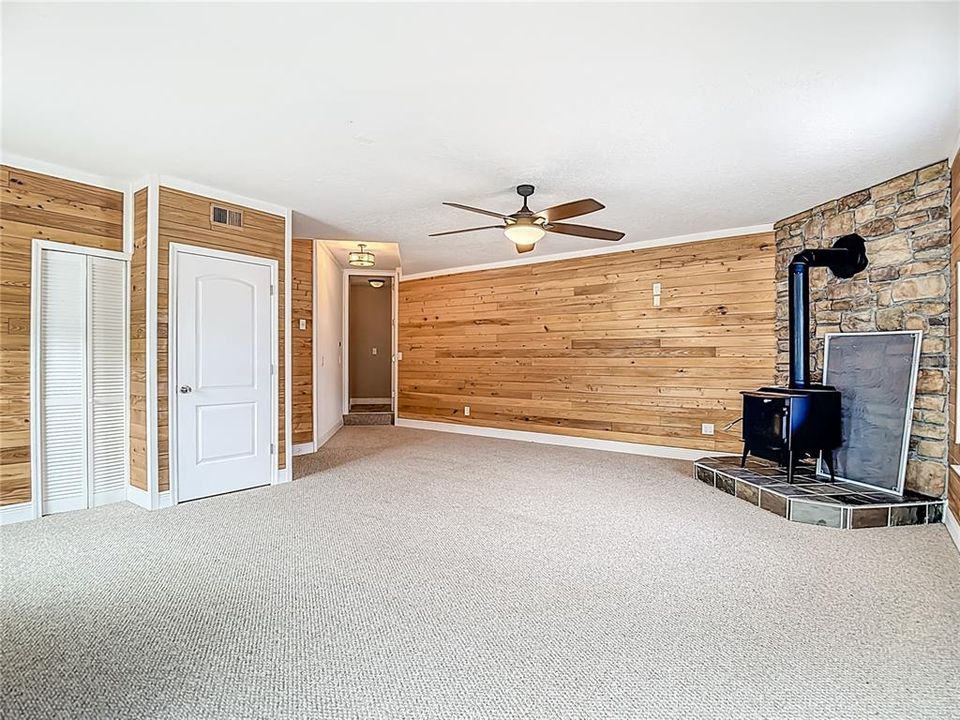 For Sale: $3,775,000 (5 beds, 3 baths, 7800 Square Feet)