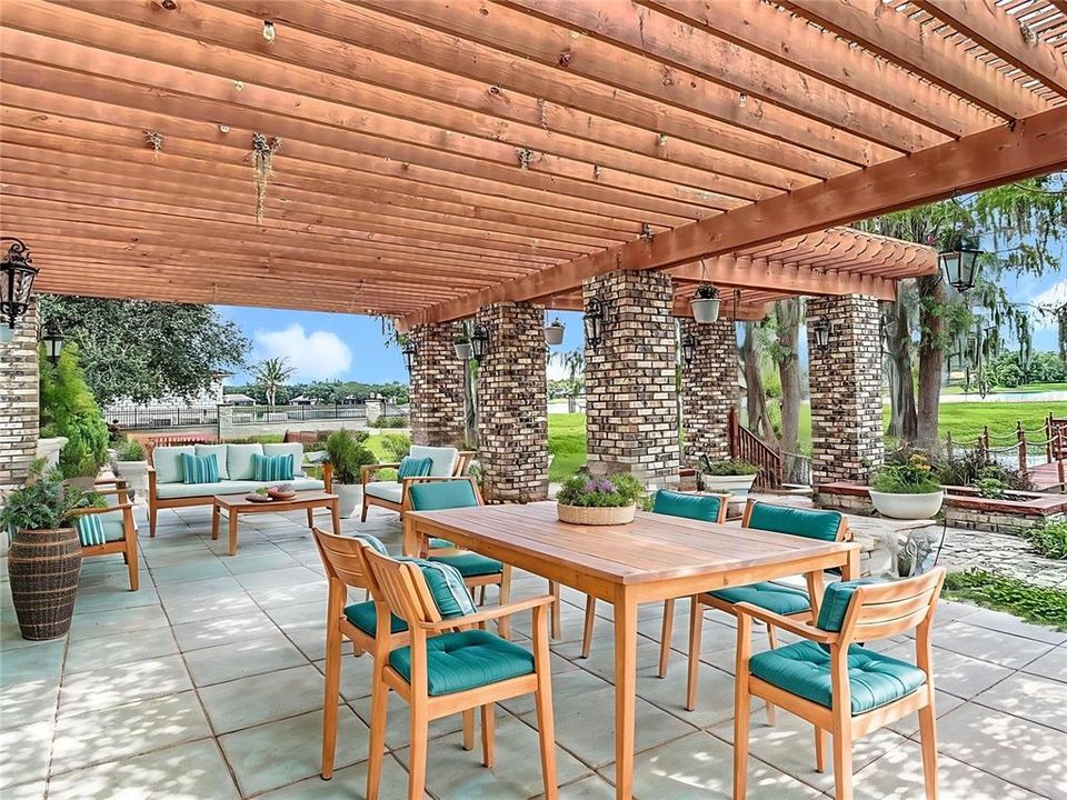 For Sale: $3,775,000 (5 beds, 3 baths, 7800 Square Feet)