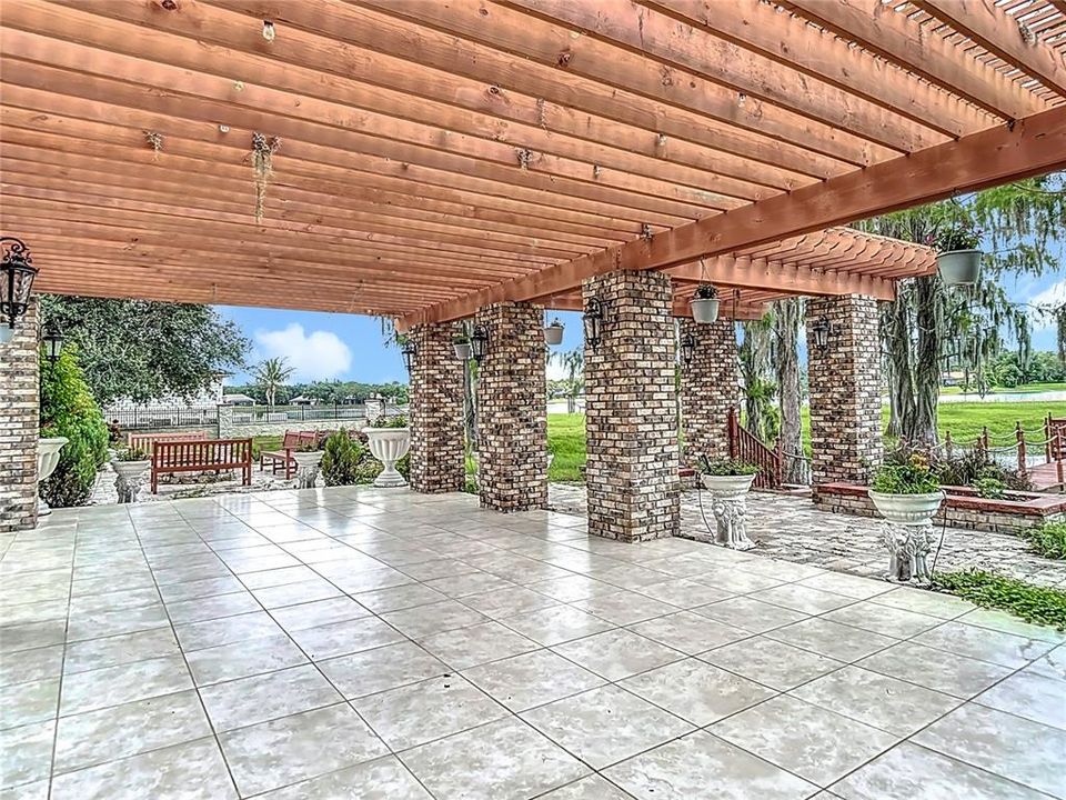 For Sale: $3,775,000 (5 beds, 3 baths, 7800 Square Feet)