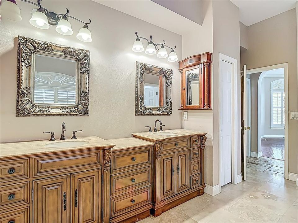 For Sale: $3,775,000 (5 beds, 3 baths, 7800 Square Feet)