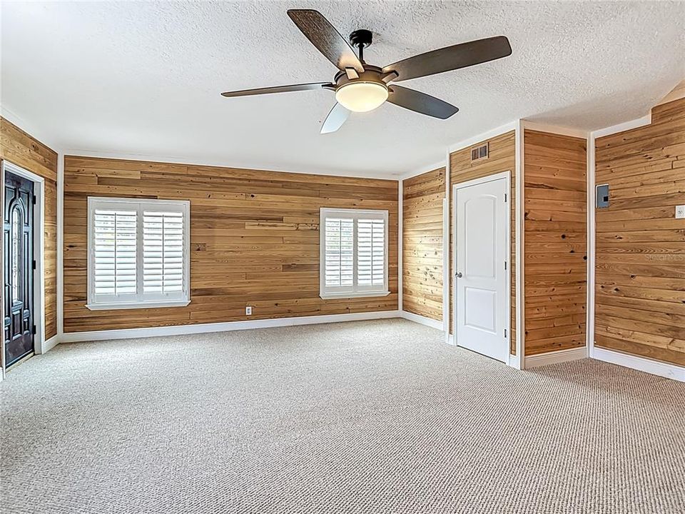 For Sale: $3,775,000 (5 beds, 3 baths, 7800 Square Feet)