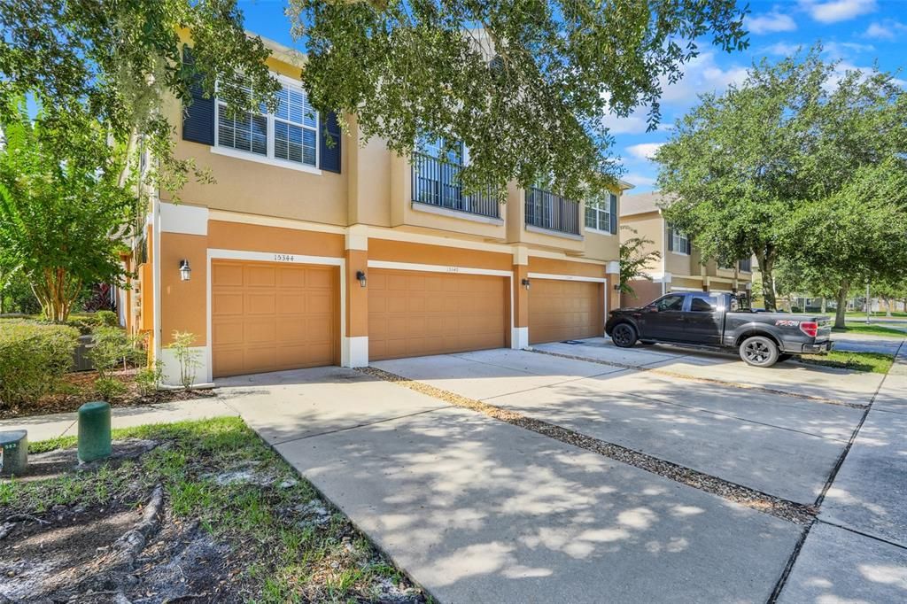 Activo con contrato: $289,000 (2 camas, 2 baños, 1216 Pies cuadrados)