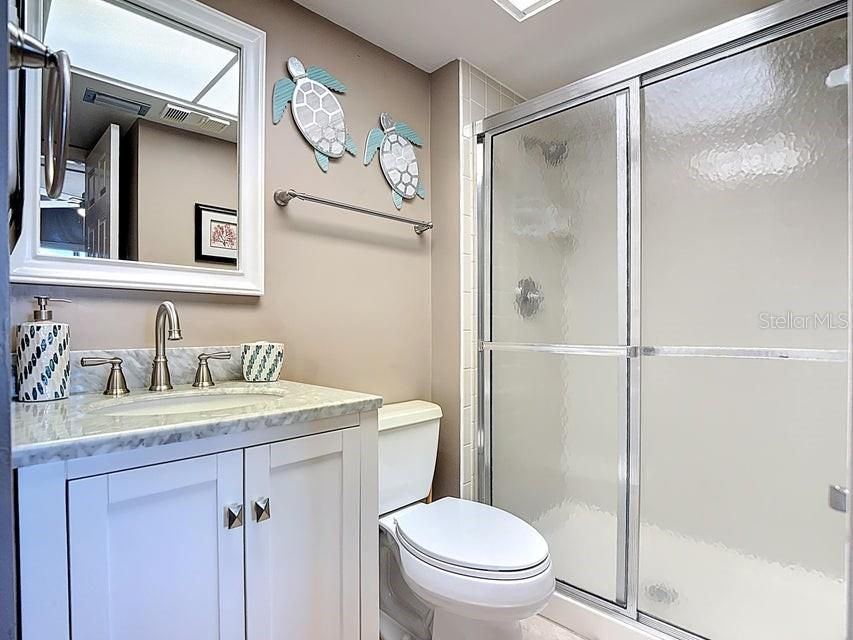 For Rent: $3,200 (2 beds, 2 baths, 933 Square Feet)