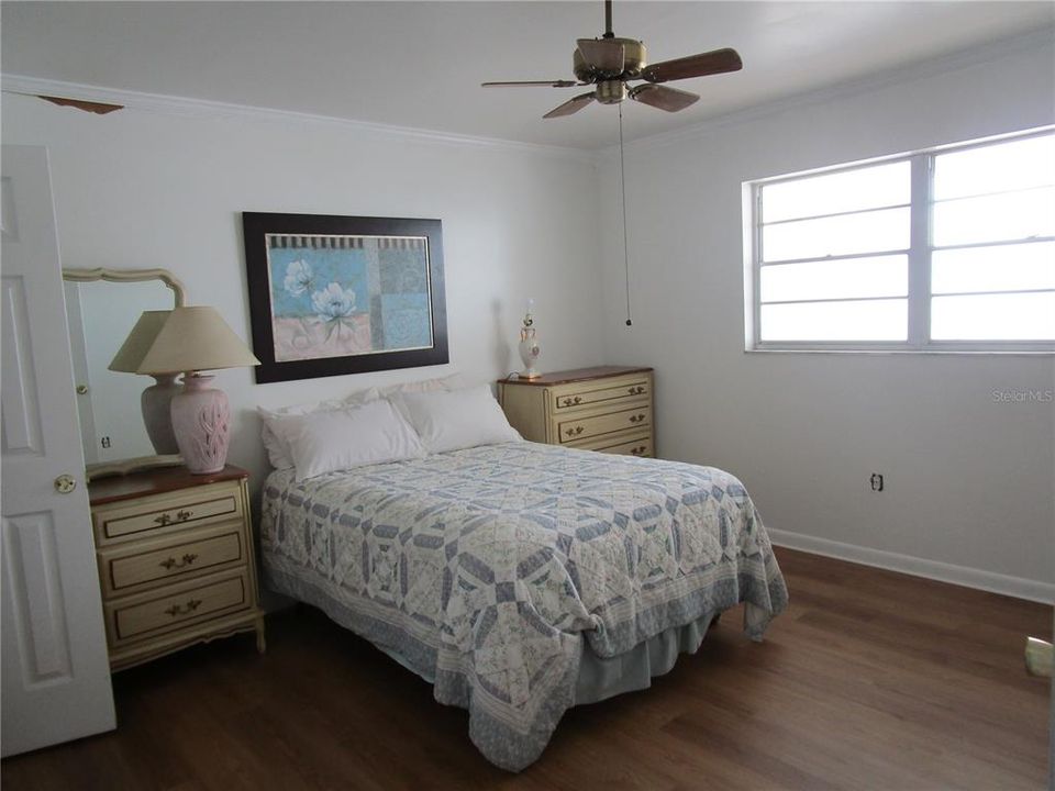 待售: $72,500 (1 贝兹, 1 浴室, 625 平方英尺)