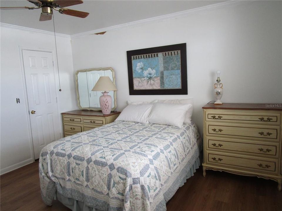 待售: $72,500 (1 贝兹, 1 浴室, 625 平方英尺)