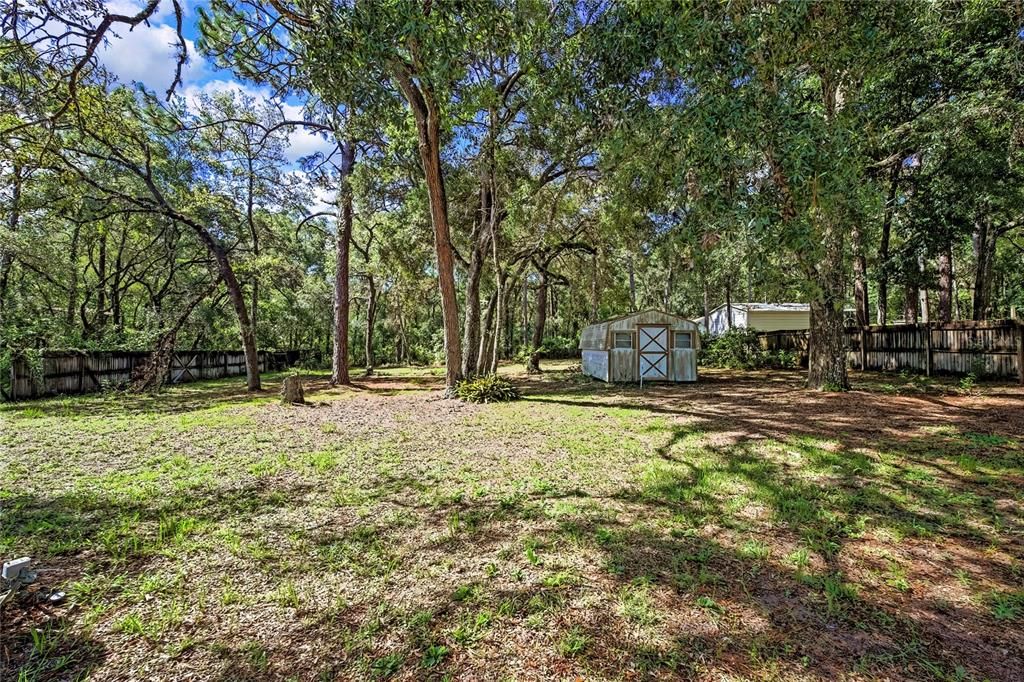 Active With Contract: $239,500 (2 beds, 2 baths, 832 Square Feet)