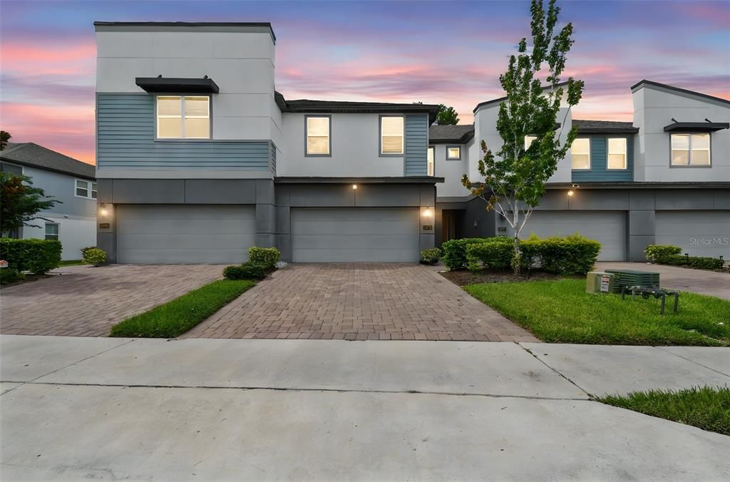 待售: $450,000 (3 贝兹, 2 浴室, 2308 平方英尺)