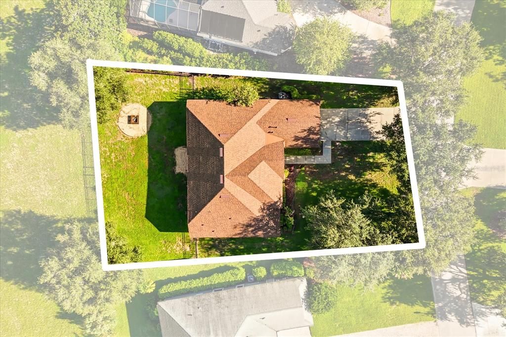 Activo con contrato: $482,000 (4 camas, 2 baños, 2310 Pies cuadrados)