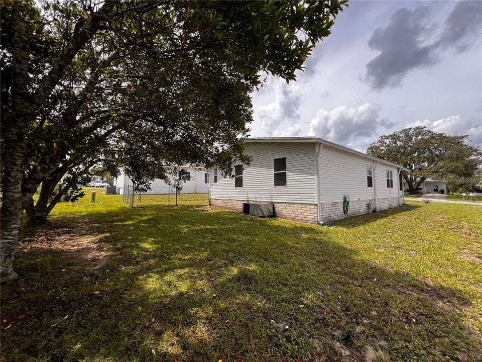 Activo con contrato: $142,500 (2 camas, 2 baños, 1118 Pies cuadrados)