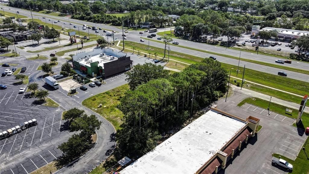 待售: $650,000 (0.78 acres)