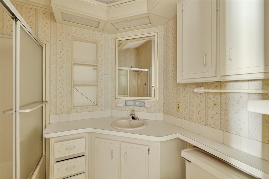 Под контрактом: $72,500 (1 спален, 2 ванн, 488 Квадратных фут)