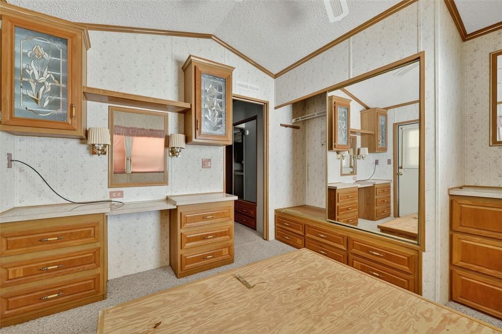 Под контрактом: $72,500 (1 спален, 2 ванн, 488 Квадратных фут)