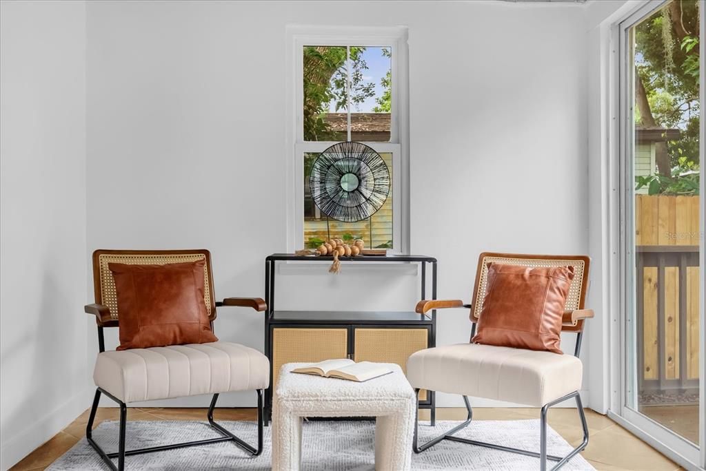 For Sale: $429,000 (2 beds, 1 baths, 951 Square Feet)