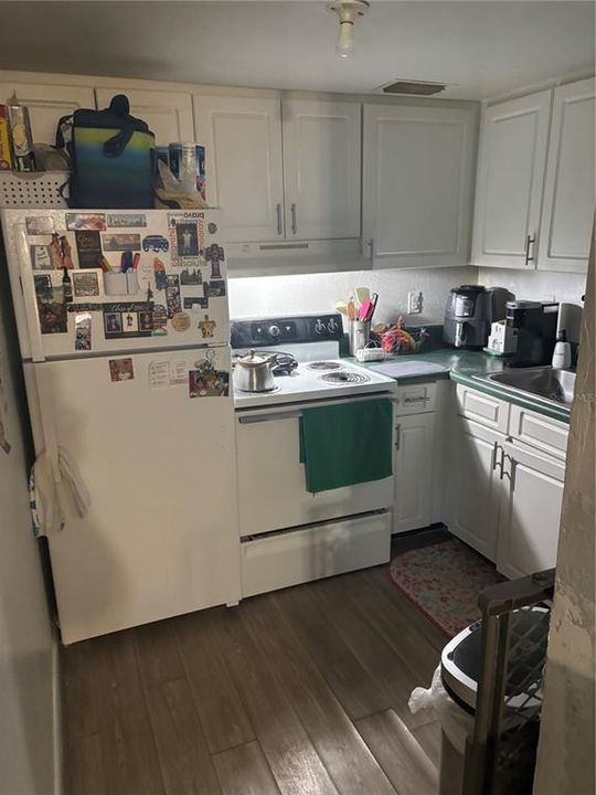 待售: $135,000 (2 贝兹, 2 浴室, 700 平方英尺)