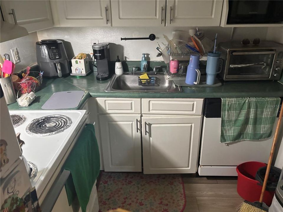 待售: $135,000 (2 贝兹, 2 浴室, 700 平方英尺)