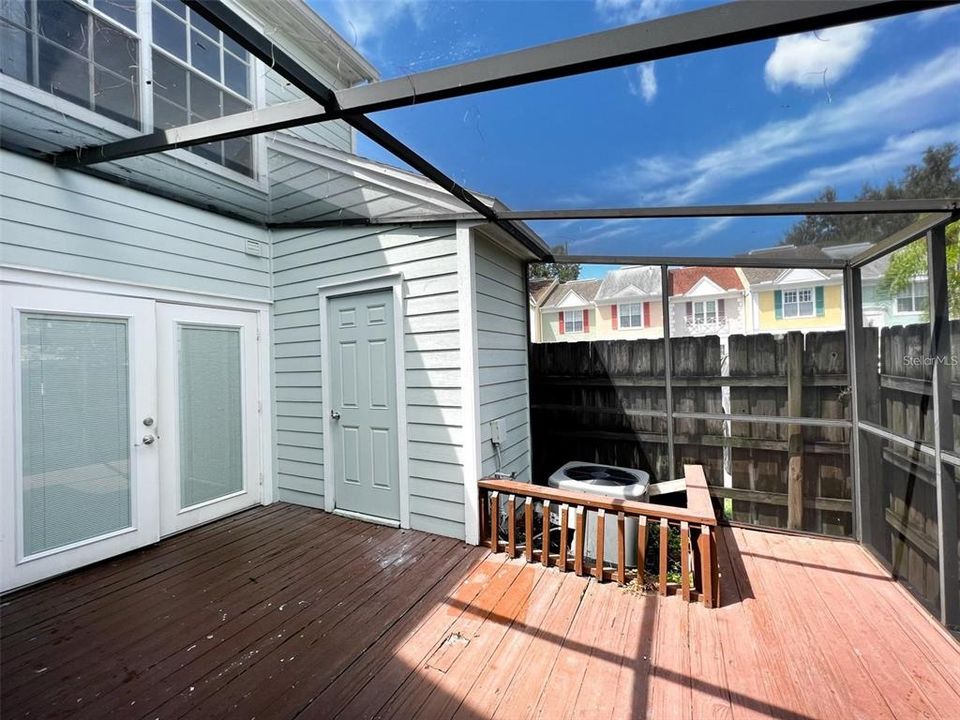 Active With Contract: $214,900 (2 beds, 2 baths, 1170 Square Feet)