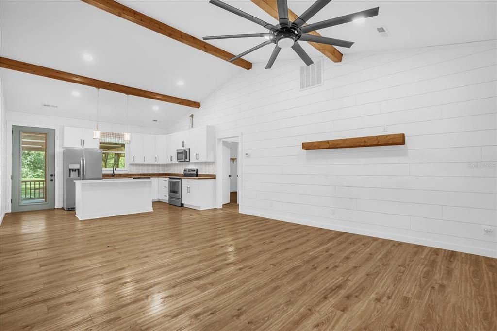 En Venta: $499,900 (3 camas, 2 baños, 1442 Pies cuadrados)