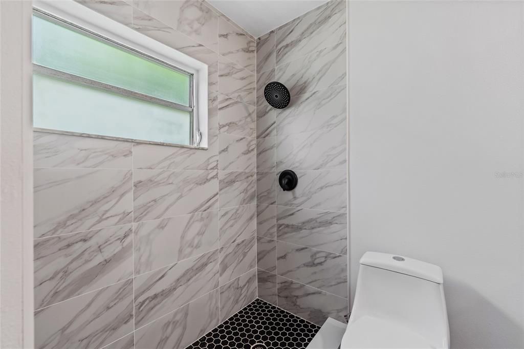 En Venta: $249,875 (3 camas, 1 baños, 1400 Pies cuadrados)