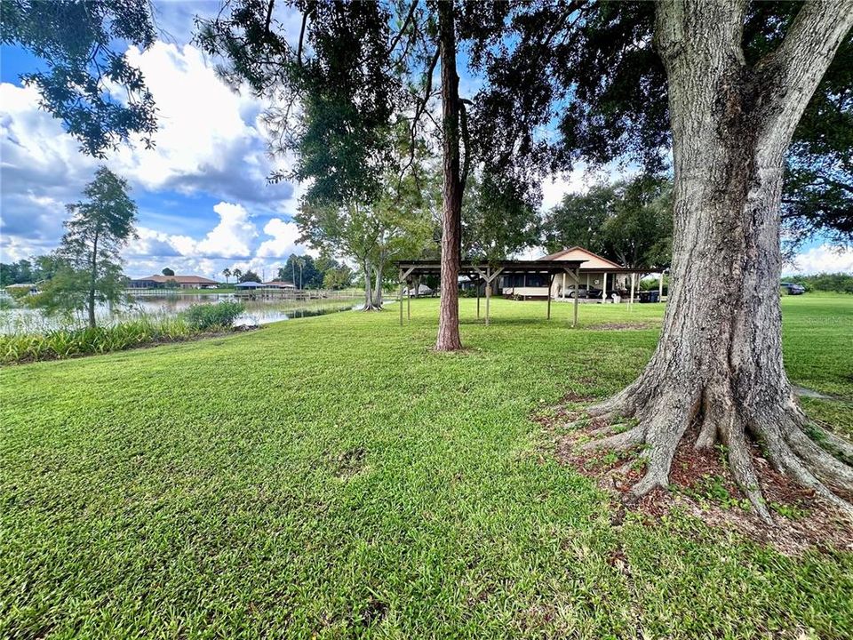 На продажу: $329,900 (2 спален, 2 ванн, 1319 Квадратных фут)