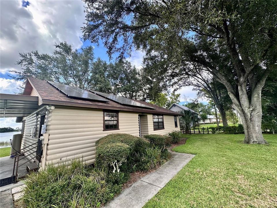 На продажу: $329,900 (2 спален, 2 ванн, 1319 Квадратных фут)