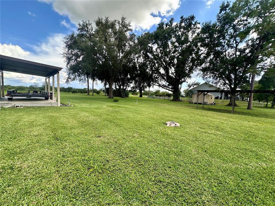 На продажу: $329,900 (2 спален, 2 ванн, 1319 Квадратных фут)