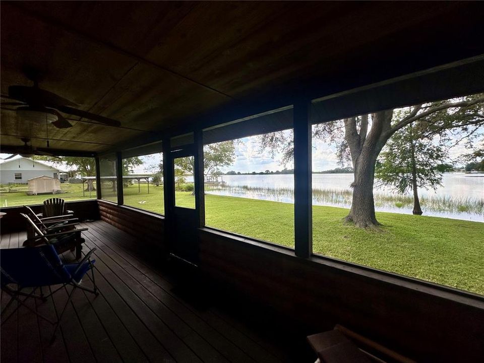 На продажу: $329,900 (2 спален, 2 ванн, 1319 Квадратных фут)