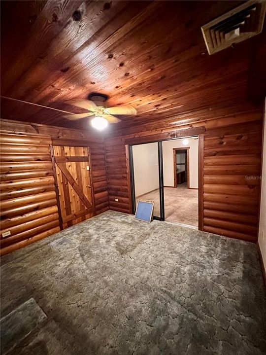 На продажу: $329,900 (2 спален, 2 ванн, 1319 Квадратных фут)