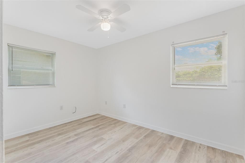 На продажу: $420,000 (3 спален, 2 ванн, 1974 Квадратных фут)