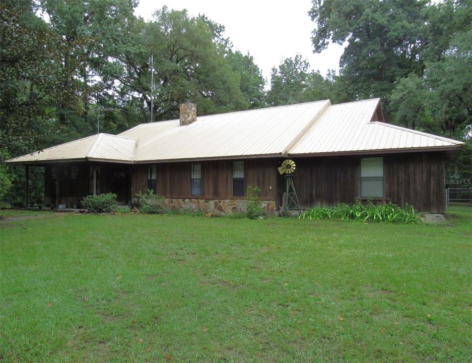 En Venta: $425,000 (4 camas, 2 baños, 2327 Pies cuadrados)