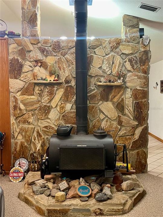 En Venta: $425,000 (4 camas, 2 baños, 2327 Pies cuadrados)