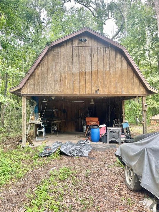 En Venta: $425,000 (4 camas, 2 baños, 2327 Pies cuadrados)