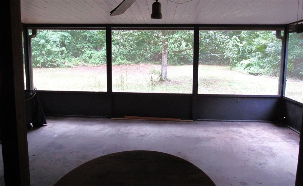 En Venta: $425,000 (4 camas, 2 baños, 2327 Pies cuadrados)