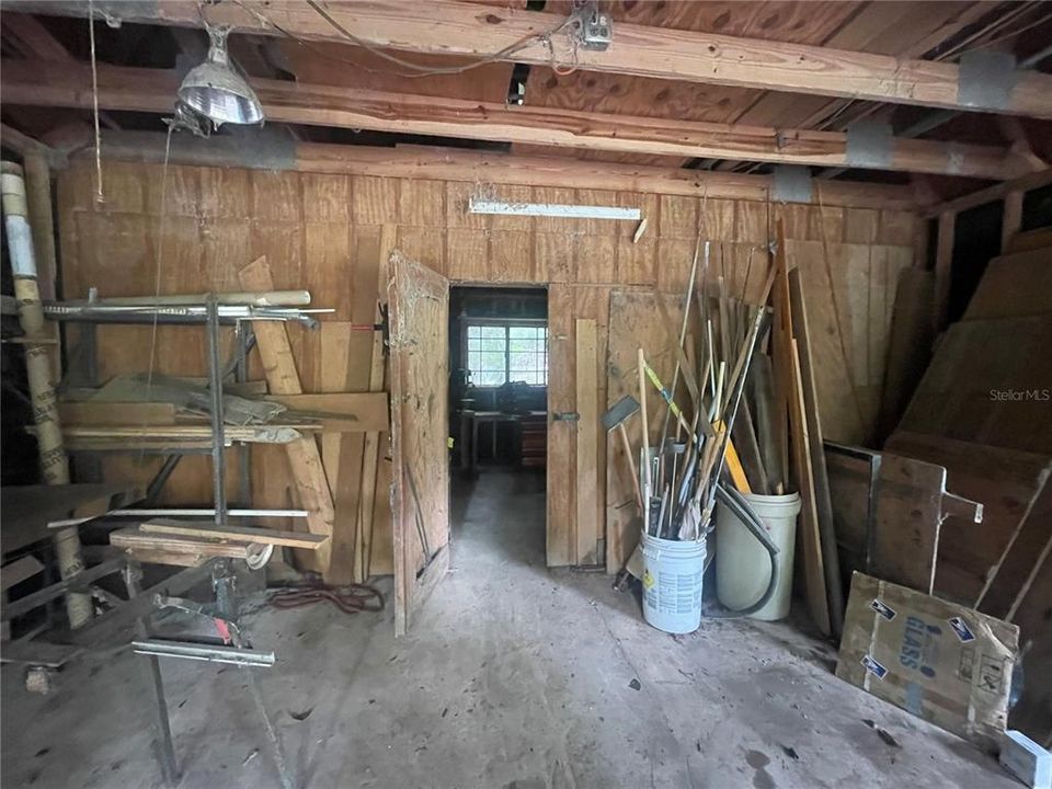 En Venta: $425,000 (4 camas, 2 baños, 2327 Pies cuadrados)