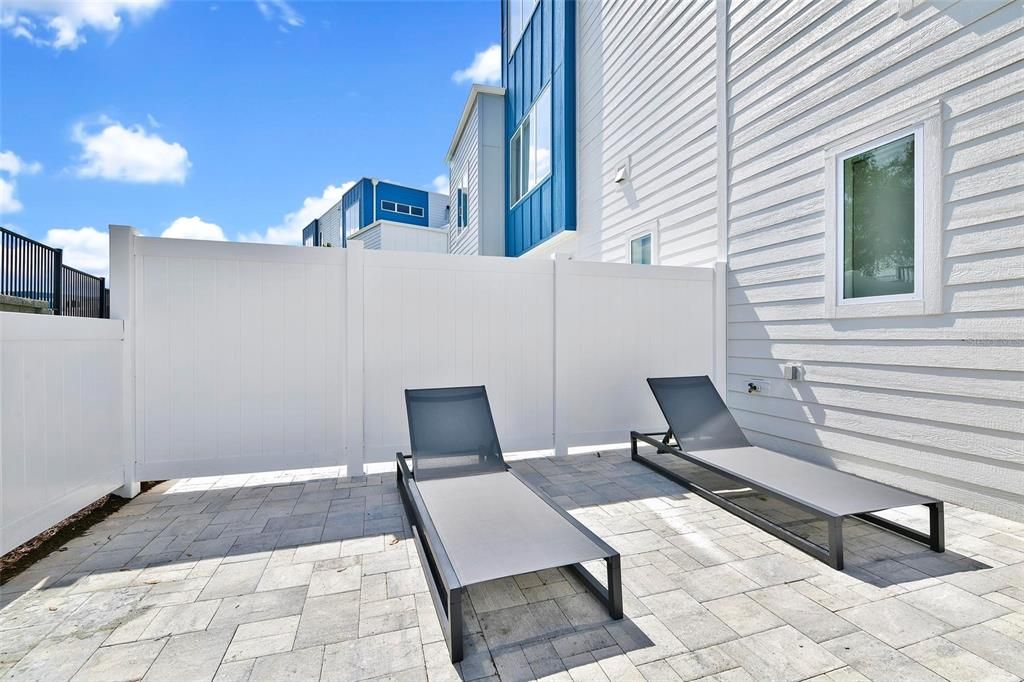 待售: $375,000 (3 贝兹, 3 浴室, 1500 平方英尺)