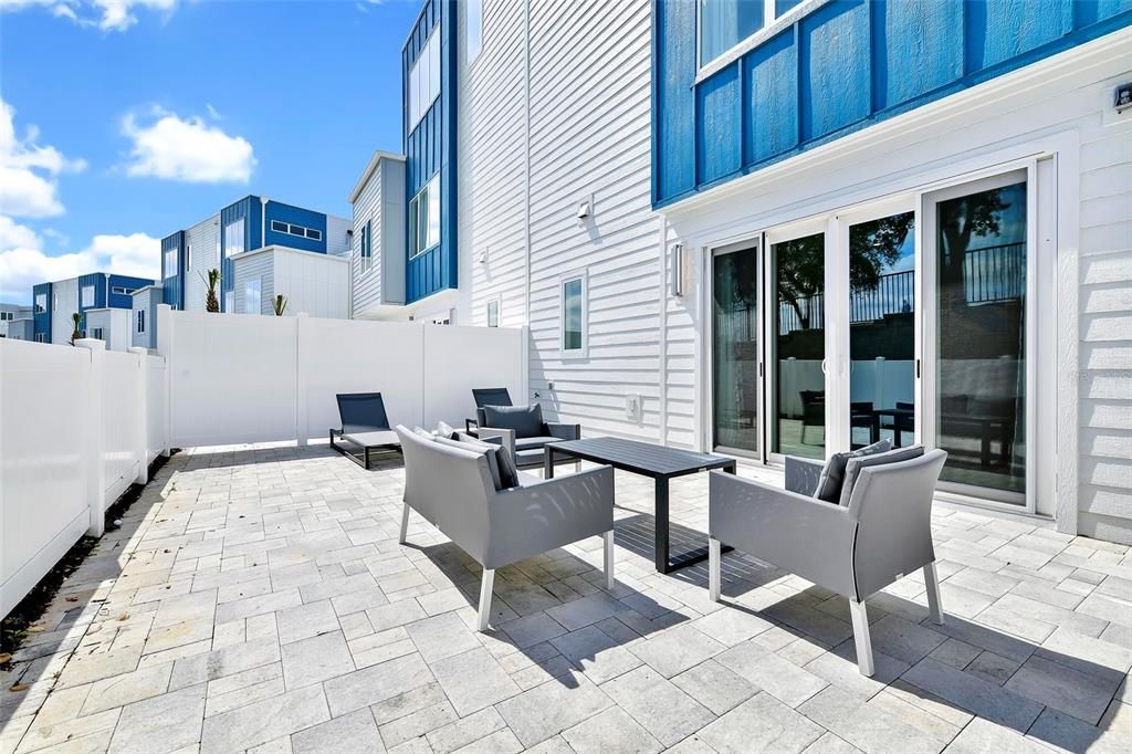 待售: $375,000 (3 贝兹, 3 浴室, 1500 平方英尺)