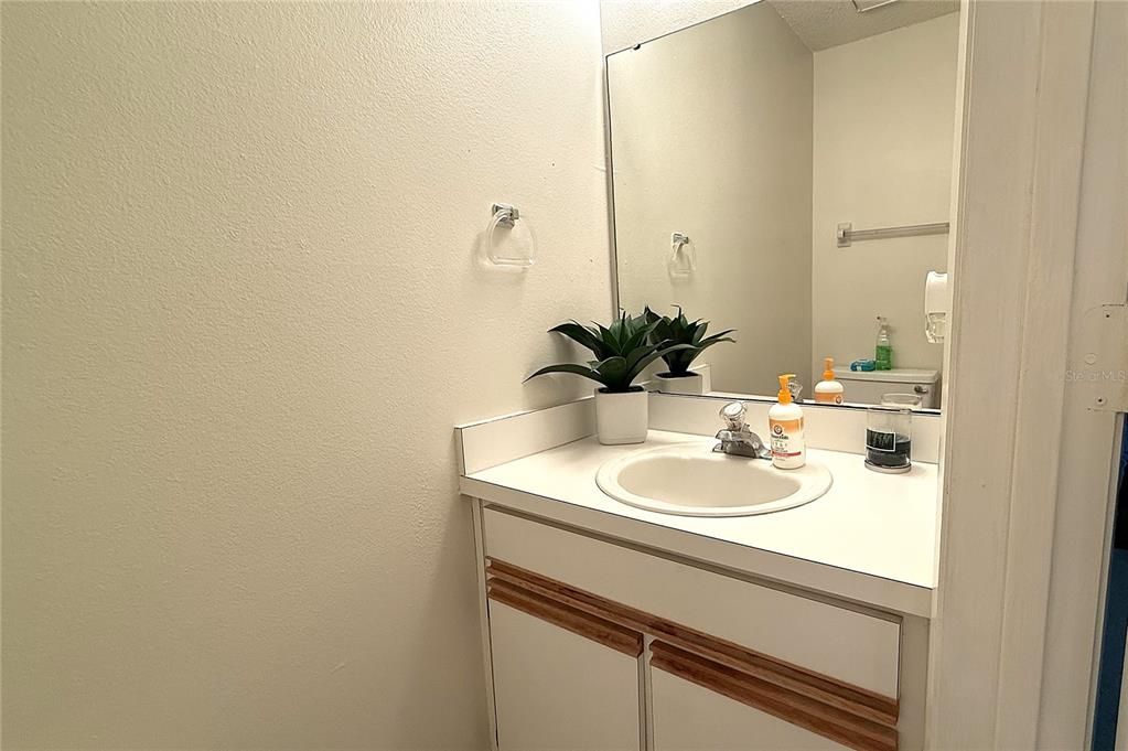 На продажу: $275,000 (2 спален, 2 ванн, 1092 Квадратных фут)