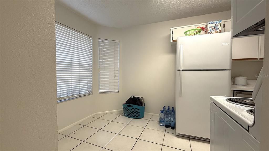 На продажу: $275,000 (2 спален, 2 ванн, 1092 Квадратных фут)