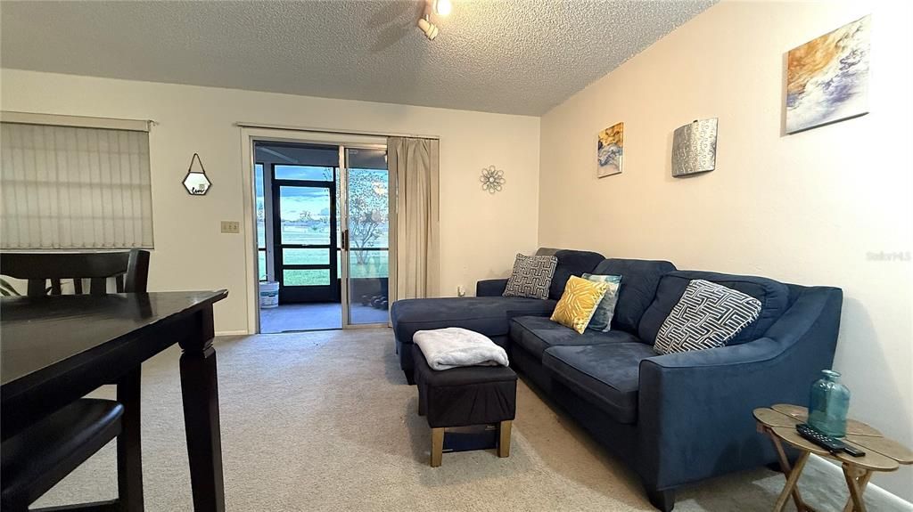 На продажу: $275,000 (2 спален, 2 ванн, 1092 Квадратных фут)