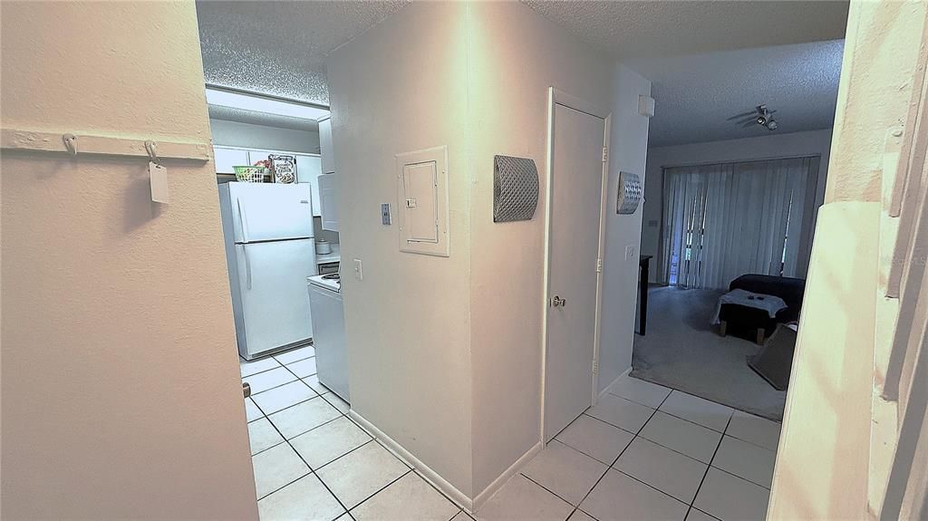 На продажу: $275,000 (2 спален, 2 ванн, 1092 Квадратных фут)